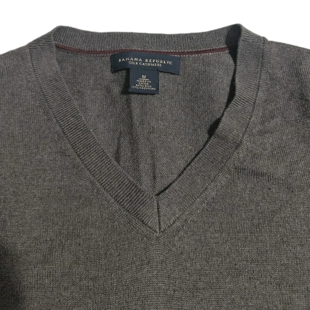 Banana Republic Mens M Silk Cashmere V-Neck Sweater Brown Fine Knit‎ Luxury